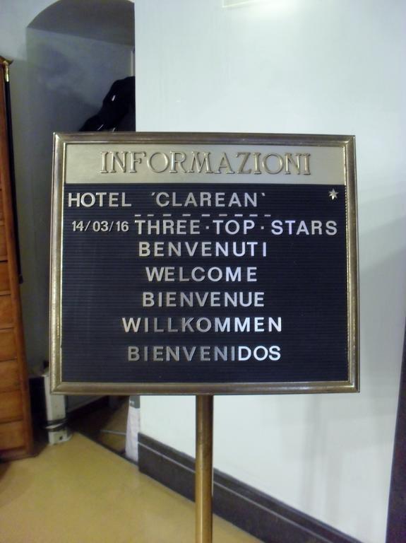 ホテル クラーレン ナポリ エクステリア 写真